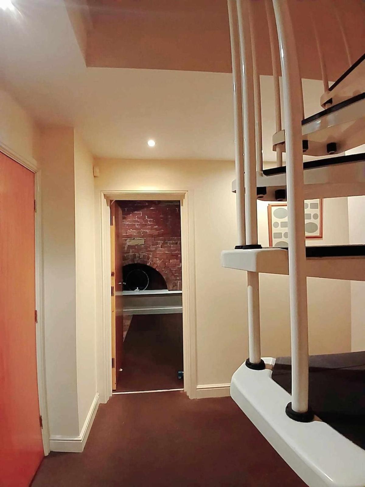 Apartmán Charming 2 Bed Mezzanine Ap Huddersfield Exteriér fotografie